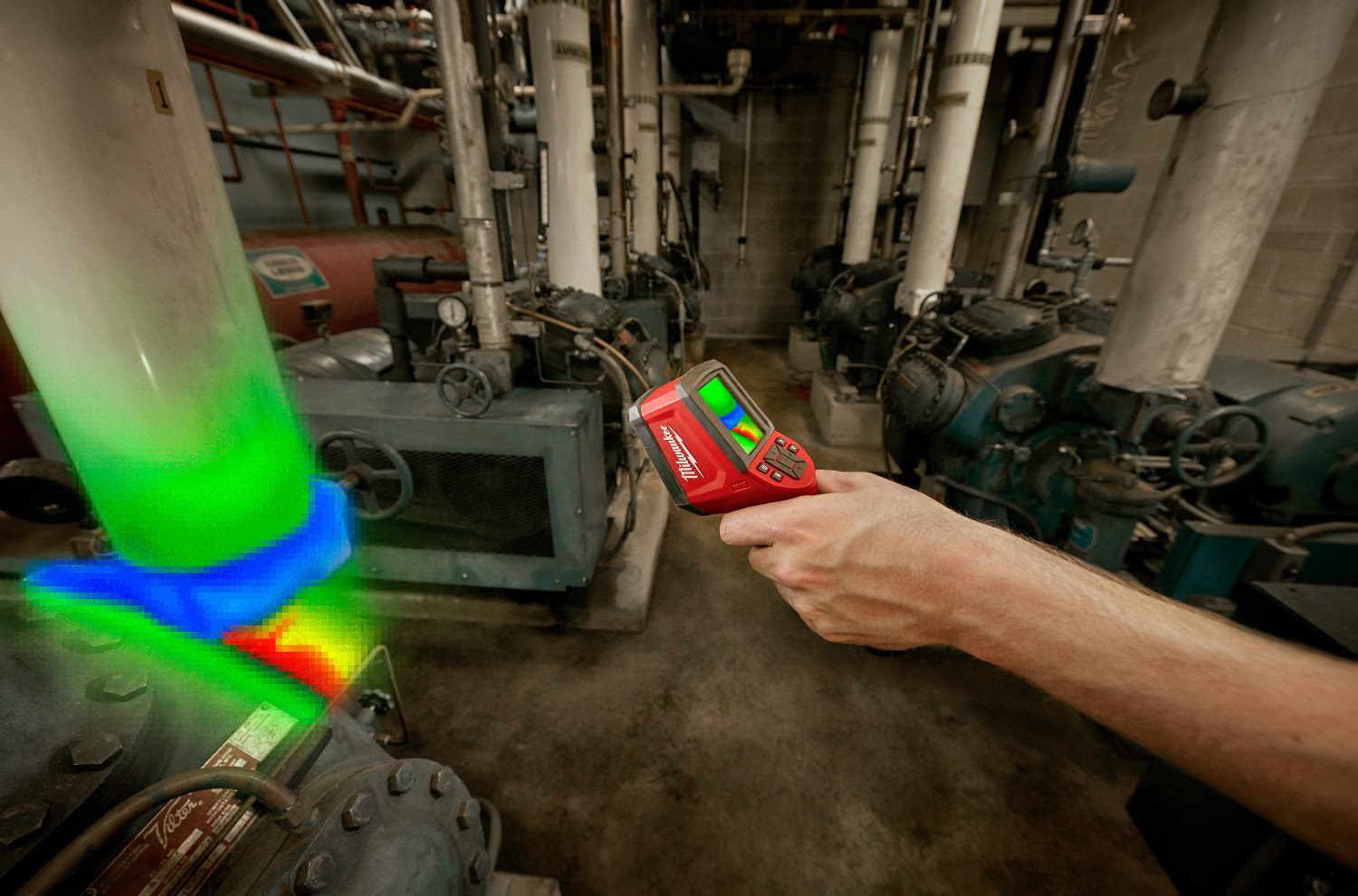 High Res Milwaukee M12 7.8KP Thermal Imager with Dual Sense Pixels