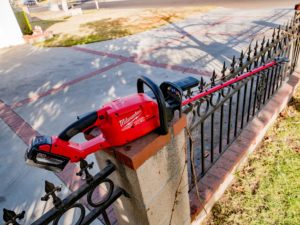 milwaukee battery powered hedge trimmer