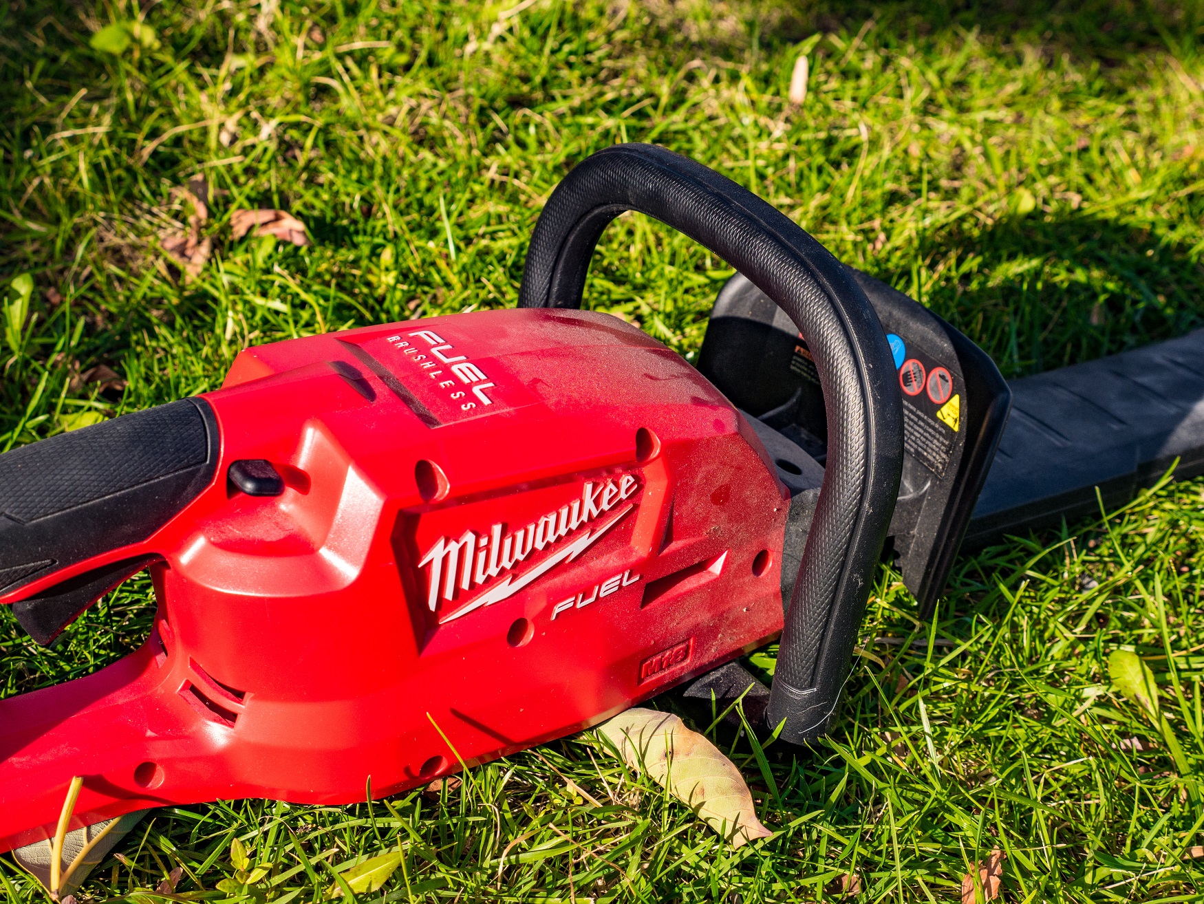Milwaukee M18 Fuel Hedge Trimmer Review 2726 21HD 2726 20 Tool Craze