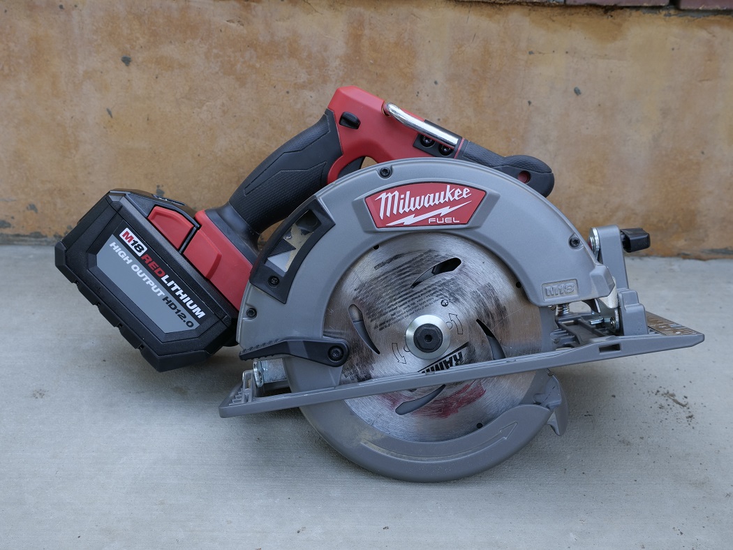 milwaukee 20v circular saw