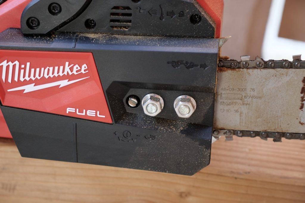 Milwaukee M18 Fuel 16 Chainsaw Review studs