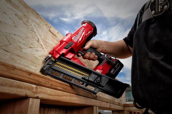 Milwaukee M18 Fuel 30° Framing Nailer (48-08-2745) – Extended Capacity, Bare Tool