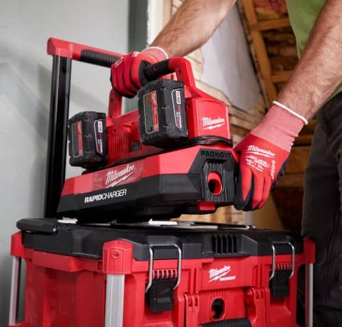 Milwaukee M18 PACKOUT Six Bay Rapid Charger 48-59-1809 stacking