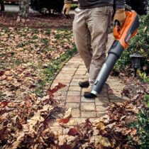 Ridgid 18V brushless blower in action