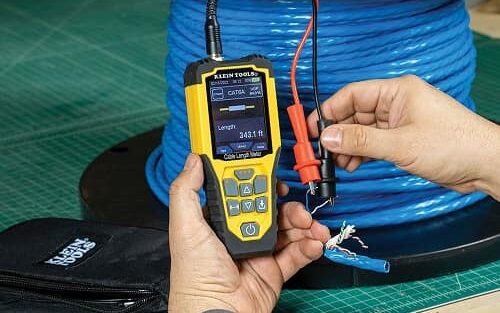 Klein TDR Cable Length Meter 501-915 in action