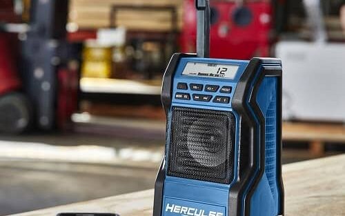 Hercules 20V / 120V Dual Power Bluetooth Speaker Radio in action