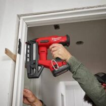 Milwaukee M18 Fuel 16 Gauge Straight Finish Nailer 3020-20