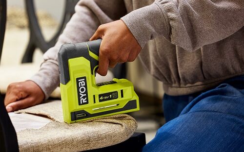 Ryobi USB Lithium 4 in 1 Stapler / Nailer Kit 