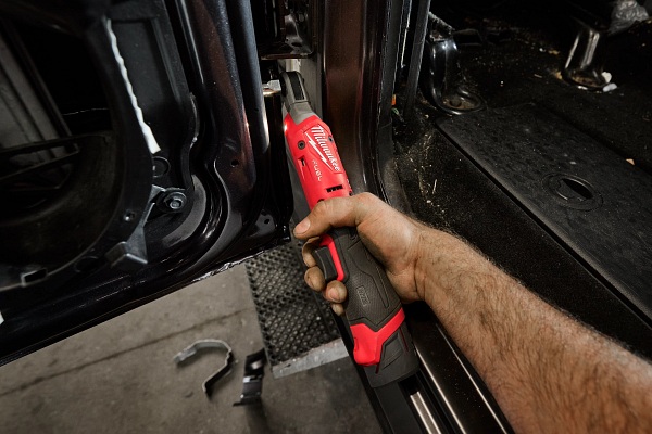 Milwaukee M12 FUEL 1/4" Ratchet (3052-21)