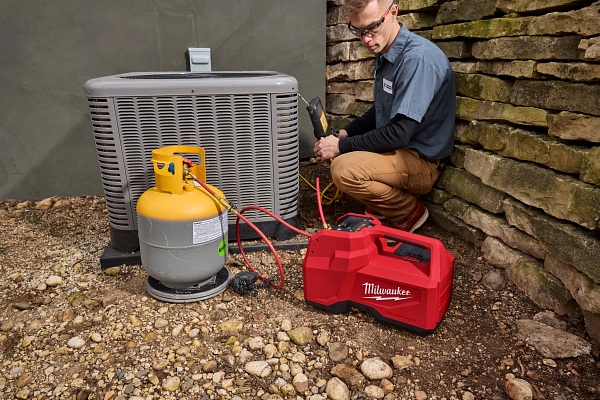 Milwaukee M18 Brushless Refrigerant Recovery Machine 2938-21