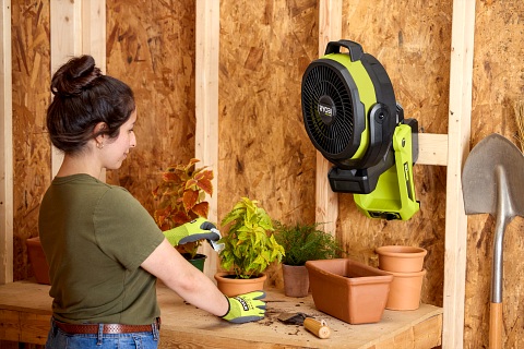 Ryobi 18V HP Brushless Hybrid 9" Oscillating Fan PBLHF01B