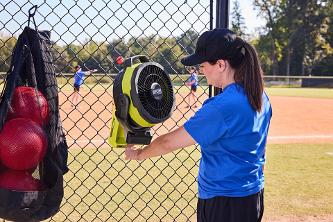 Ryobi 18V HP Brushless Hybrid 9" Oscillating Fan PBLHF01B