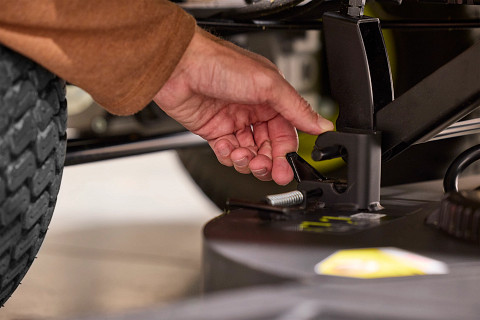 Ryobi ZR3 80V HP Brushless 43" Zero Turn Riding Mower Kit RY80HPRM04-ZR3