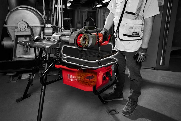 Milwaukee M18 Brushless Pipe Threading Oiler 3874-20